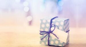 caixa de presente para ilustrar texto sobre brindes eventos corporativos