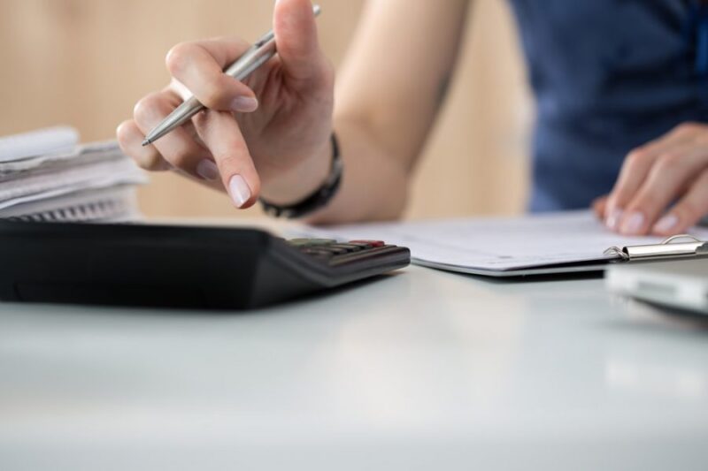 Reembolso de despesas: o que é, como fazer e como a automação pode ajudar