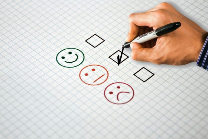Emojis para ilustrar conteúdo que fala de avaliação de eventos